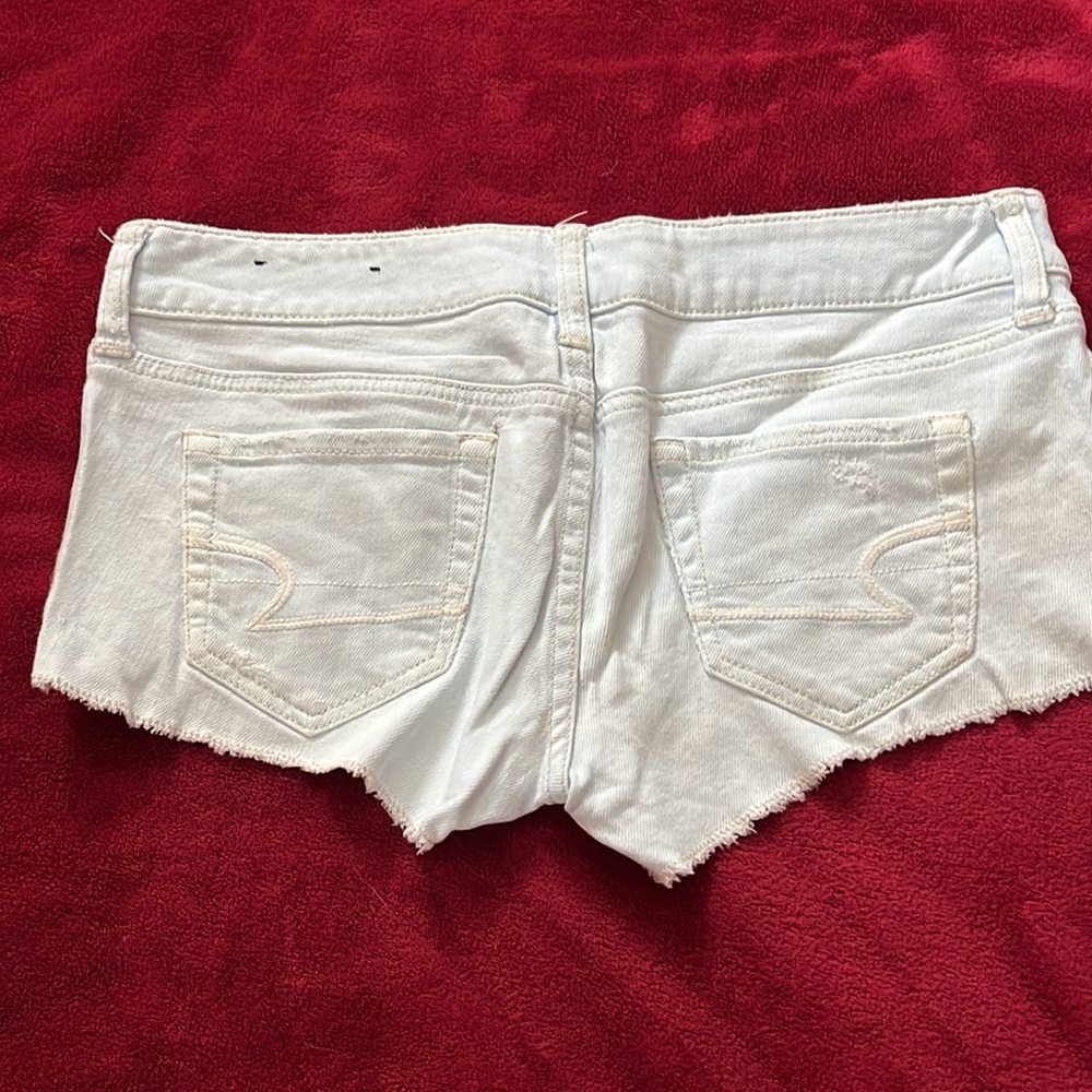AE Shorts Size 2 - Picture 2 of 4